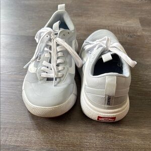 Vans Classic Light Grey Lace-Up Sneakers